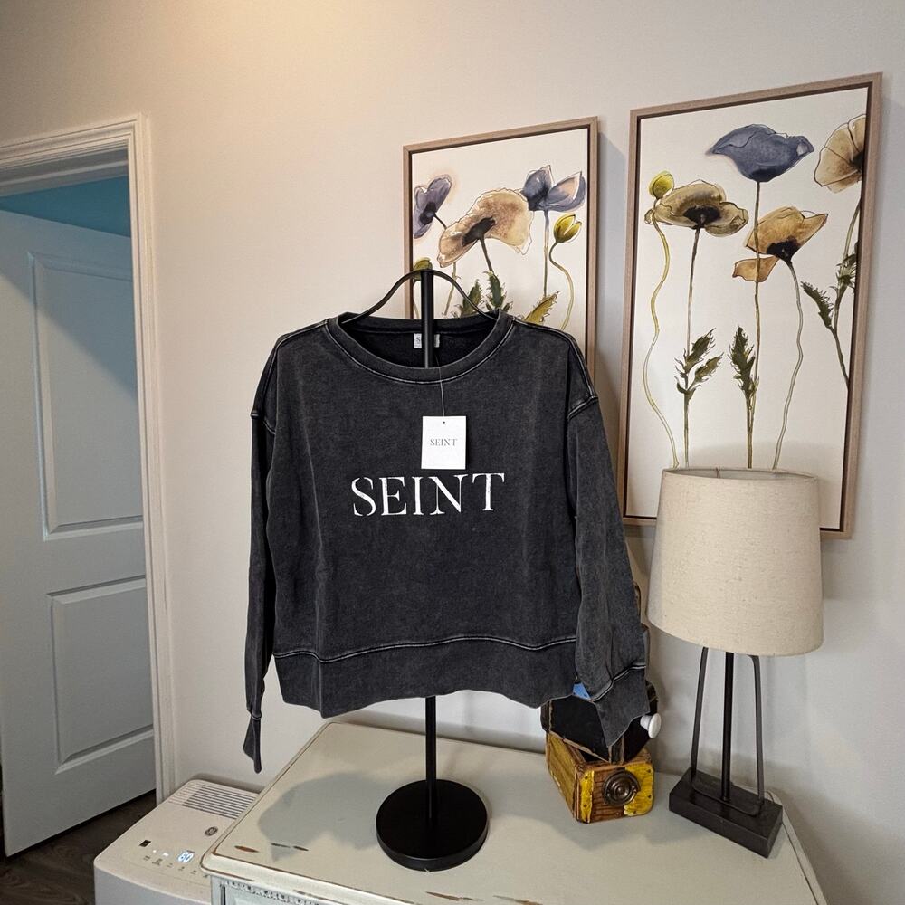 Seint Sweatshirt Medium